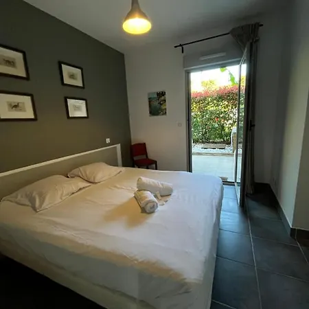 Large With A Large Garden And A Swimming Pool In The Antibes